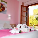 Le Twins -bed And Breakfast