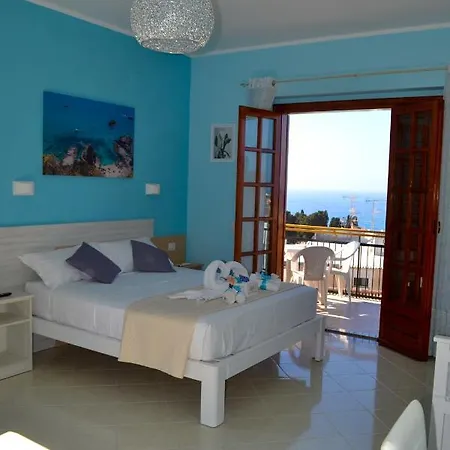 Le Twins -bed And Breakfast לינה וארוחת בוקר