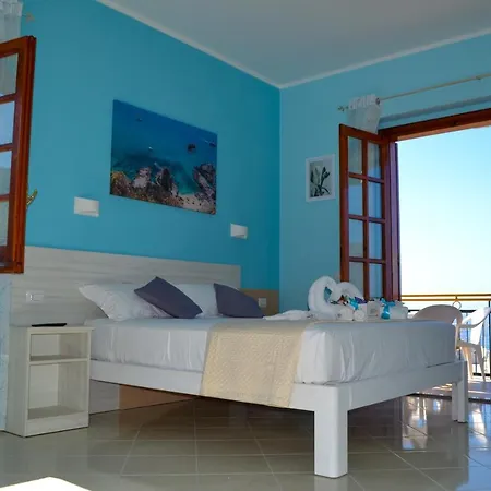 Le Twins -bed And Breakfast לינה וארוחת בוקר 3*