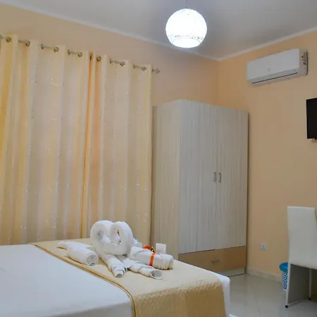 Le Twins -bed And Breakfast לינה וארוחת בוקר 3*