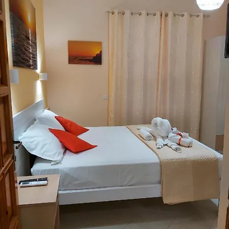 Le Twins -bed And Breakfast לינה וארוחת בוקר