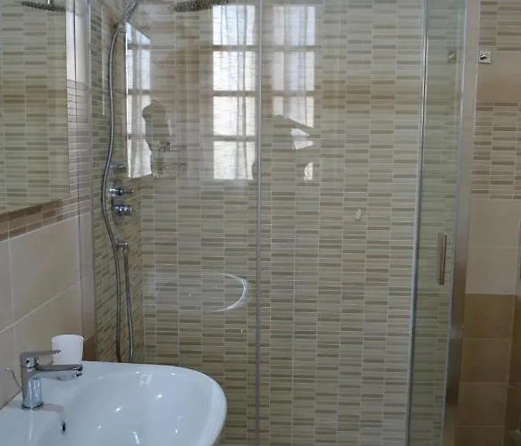 Le Twins -bed And Breakfast Alojamento de Acomodação e Pequeno-almoço Tropea