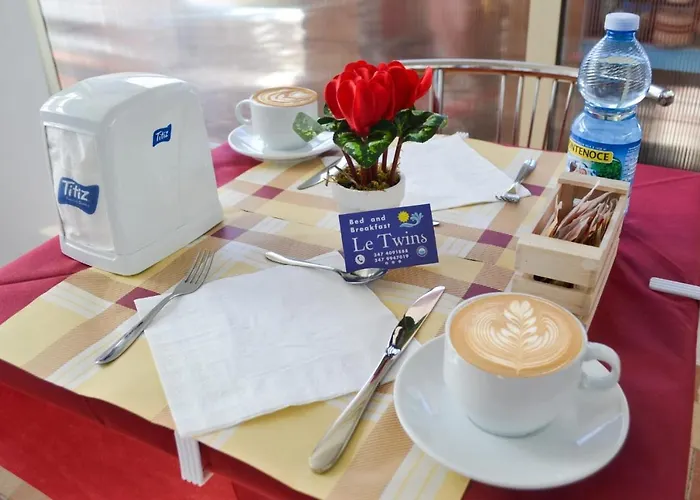 Le Twins -bed And Breakfast Alojamento de Acomodação e Pequeno-almoço 3*