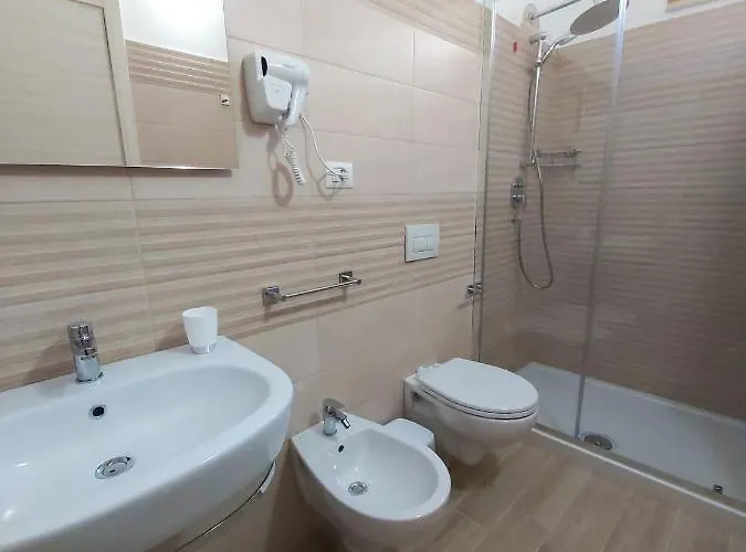 Le Twins -bed And Breakfast Alojamento de Acomodação e Pequeno-almoço Tropea