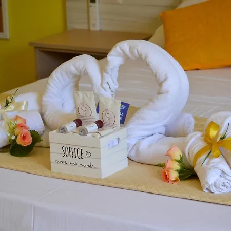 Le Twins -bed And Breakfast Alojamento de Acomodação e Pequeno-almoço Tropea