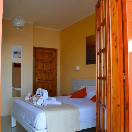 Couette-café Le Twins -bed&breakfast 3*