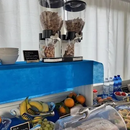 Couette-café Le Twins -bed&breakfast 3*