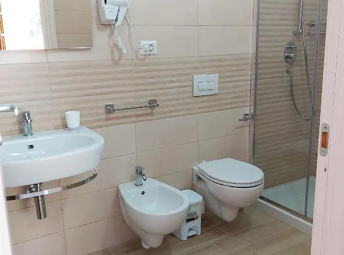 Le Twins -bed And Breakfast Alojamento de Acomodação e Pequeno-almoço Tropea